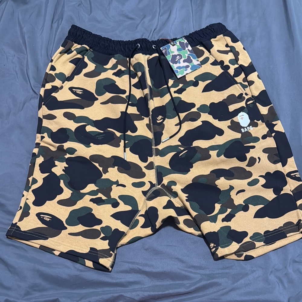 Bape Men's Camouflage Shorts - Black and Tan